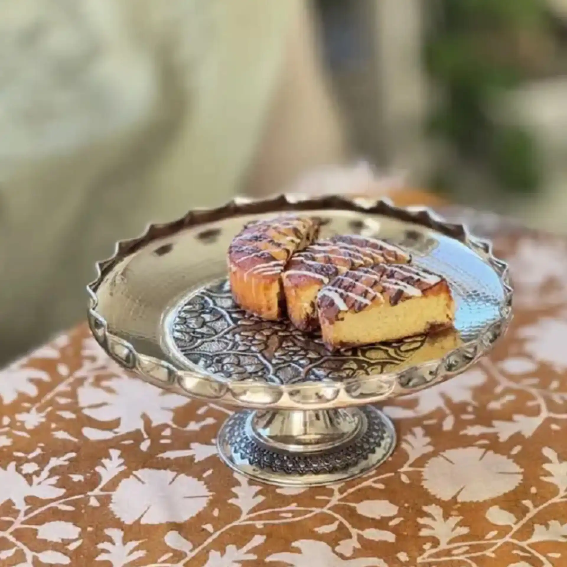 شیرینی خوری گلستان کروم سیاه قلم شیرینی خوری گلستان کروم سیاه قلم